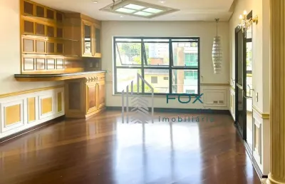 Apartamento com 242m² 4 suítes com 4 vagas no tatuapé