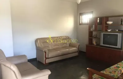 Casa à venda 5 quartos, 2 suites, 5 vagas, 200m², centro, caraguatatuba - sp