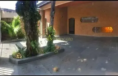 Casa à venda 3 quartos, 1 suite, 4 vagas, 250m², jardim independência, taubaté - sp
