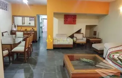 Casa à venda 3 quartos, 1 suite, 2 vagas, 240m², centro, taubaté - sp