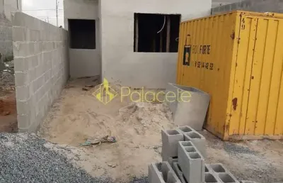 Casa à venda 2 quartos, 2 vagas, 125m², residencial e comercial portal dos eucaliptos, pindamonhang