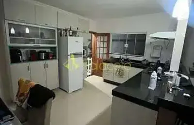 Casa à venda 2 quartos, 1 suite, 2 vagas, 167m², jardim continental, taubaté - sp