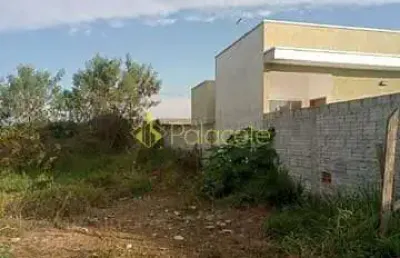 Terreno à venda no Centro, Tremembé 