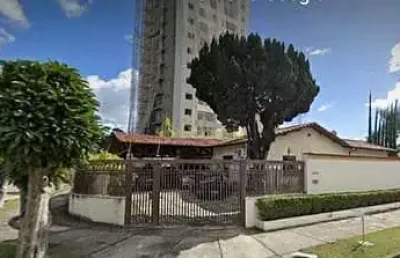 Casa à venda 5 quartos, 2 suites, 7 vagas, 821m², jardim das nações, taubaté - sp