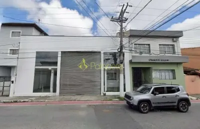 Oportunidade única: amplo ponto comercial de 500m² no centro com alto fluxo de pedestres e veículos
