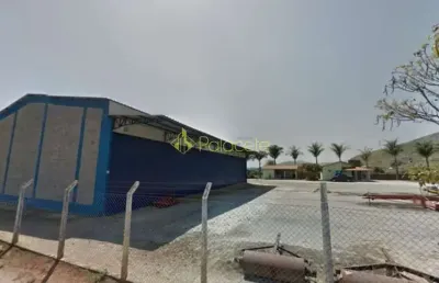 Galpão com localização estratégica para locação: 6.200m² de terreno em frente à rodovia washington