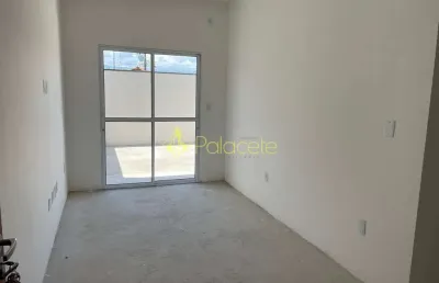 Apartamento à venda dois dormitórios com suíte e um belo quintal, a localização é privilegiada bosq