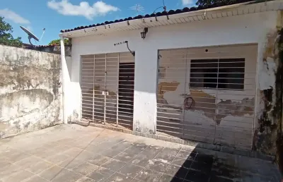 Casa a venda no engenho do meio 2 quartos, garagem, terraço.