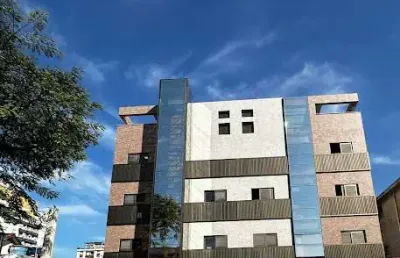 Casa com 4 dormitórios à venda, 260 m² por r$ 3.000.000,00 - campo grande - santos/sp