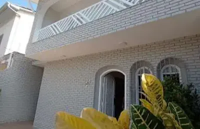 Sobrado com 4 dormitórios à venda, 226 m² por r$ 1.450.000,00 - embaré - santos/sp