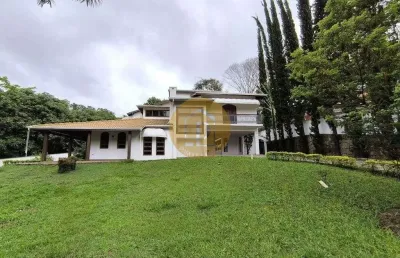 Imovel com 5 dormitorios e com 340m2 a venda em otimo condominio fechado!!