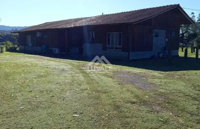Chácara / sítio com 3 quartos à venda na Rua Luiz Sarti, 1, Nereu Ramos, Jaraguá do Sul