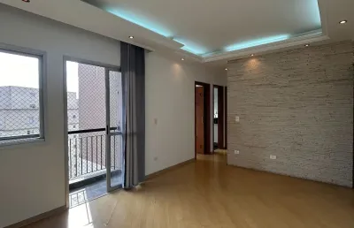 Apartamento de 68 metros com 3 dormitorios semi mobiliado