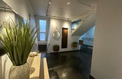 Apartamento com 02 dormitórios semi mobiliado em ana rech, caxias do sul
