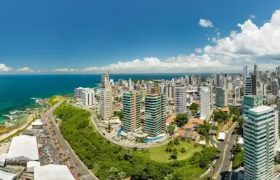 Apartamento de 2/4 com suíte, varanda gourmet e uma infraestrutura completa | unidades com vista mar | rooftop