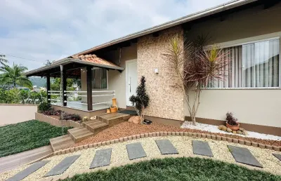 Casa com 3 quartos à venda no Velha Central, Blumenau 