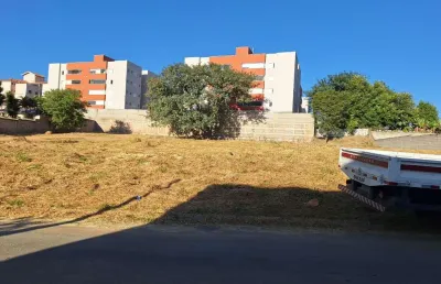 Terreno comercial à venda no pinheirinho, vinhedo  por r$ 4.255.000