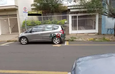 Casa à venda em piracicaba/sp, no bairro alto, centro.