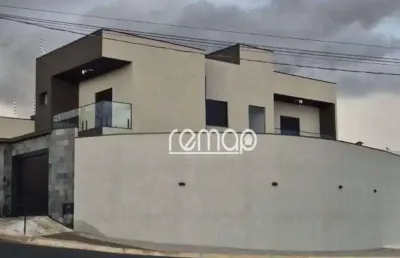 Casa com 3 quartos à venda no Jardim Natal, Franca 