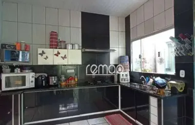 Casa com 4 quartos à venda no Jardim Aeroporto III, Franca 