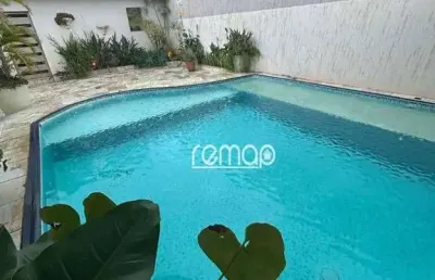 Casa com 3 quartos para alugar na Vila Chico Júlio, Franca 