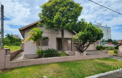 Casa com 3 quartos à venda na Vila Nova, Novo Hamburgo 