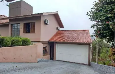 Casa com 3 quartos à venda na Vila Nova, Novo Hamburgo 