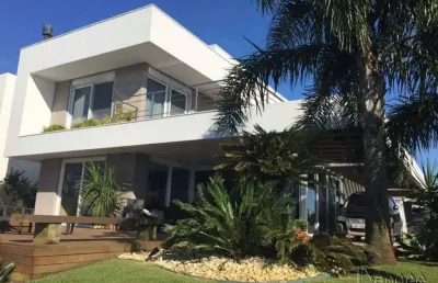 Casa em condomínio fechado com 4 quartos à venda no Centro, Xangri-Lá 