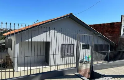 Casa com 2 quartos à venda na Vila Nova, Novo Hamburgo 