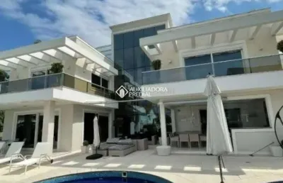 Casa em condomínio fechado com 9 quartos para alugar na avenida dos búzios, 2965, jurerê internacional, florianópolis, 1100 m2 por r$ 47.000