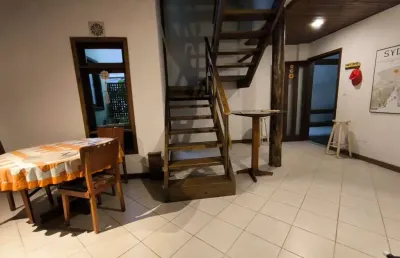 Casa em condomínio fechado com 4 quartos para alugar na rodovia francisco magno vieira, 4023, campeche, florianópolis, 200 m2 por r$ 6.990