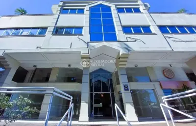 Sala comercial para alugar na avenida afonso delambert neto, 619, lagoa da conceição, florianópolis, 55 m2 por r$ 4.200