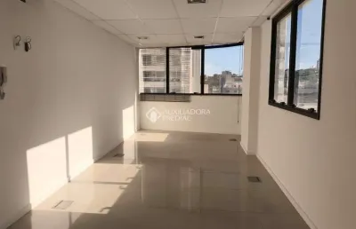 Sala comercial para alugar na rua doutor heitor blum, 310, estreito, florianópolis, 30 m2 por r$ 2.000
