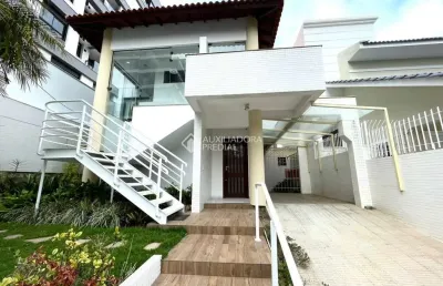 Casa com 3 quartos para alugar na rua ângelo la porta, 130, centro, florianópolis, 290 m2 por r$ 12.000