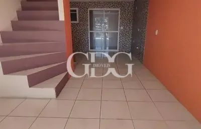 Sobrado triplex à venda no morada dos alpes, em caxias do sul-rs.