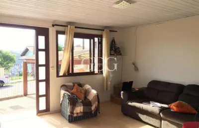 Casa com dois pisos à venda no bairro charqueadas, em caxias do sul - rs.