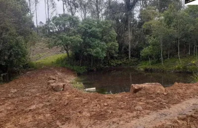 Chácara / sítio com 2 quartos à venda em Cangoera, Tijucas do Sul 