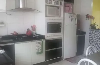 Casa com 2 quartos à venda na Rua Alberto Lesniowski, Costeira, Araucária