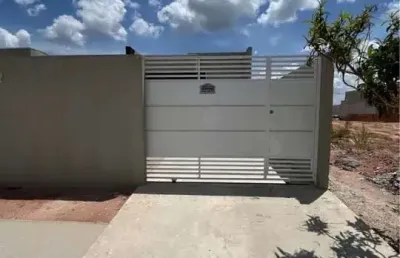 03 quartos/frente rua/otima localização/ideal investidores