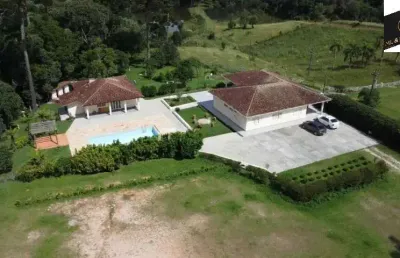 199.000m2/5 lagos grandes/40% área pastagem/10 baias  cavalos/ideal investidores