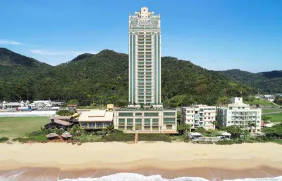 Apartamento com 4 quartos à venda na Rua 1106, 350, Ilhota, Itapema