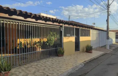 Vendo excelente casa em ótima localização na x norte do gama df !!