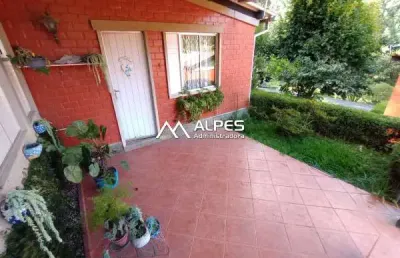 Casa em condomínio fechado com 2 quartos à venda no posse, teresópolis , 45 m2 por r$ 270.000