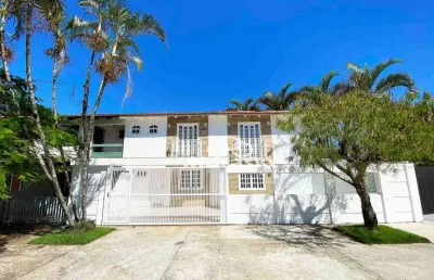 Sobrado com 3 dormitórios à venda, 120 m² por r$ 700.000,00 - centro - guaratuba/pr