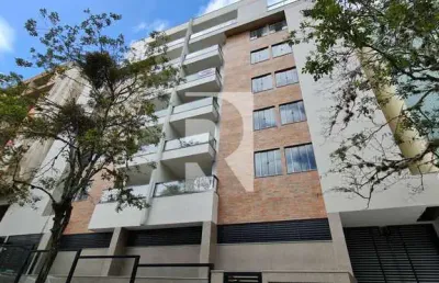 Cobertura duplex com vista privilegiada no coração da cidade com 05 quartos no vale do ipê!