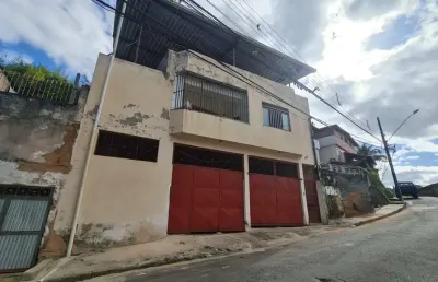 Casa espaçosa e funcional à venda, em um dos bairros mais completos da cidade, santa luzia!