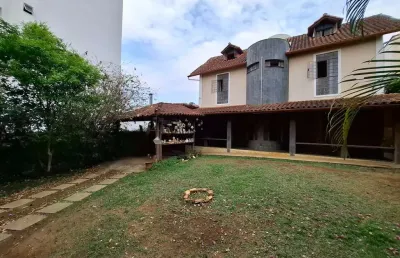 Ampla e versátil: casa com 4 quartos e quintal espaçoso no bairro são pedro
