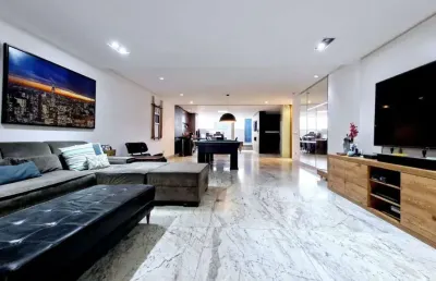 Casa com 3 quartos à venda na Rua Barão de Santa Helena, Centro, Juiz de Fora