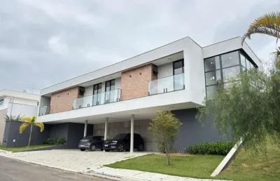 Liberdade, conforto e segurança para viver seus melhores dias no spina ville!  casa linear à venda .