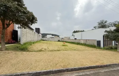 Terreno à venda no residencial alvim! seu novo começo começa aqui: construa do seu jeito em um cenário de tranquilidade e segurança